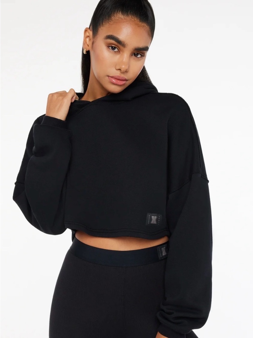 SAVAGE X FENTY ESSENTIAL CROPPED HOODIE